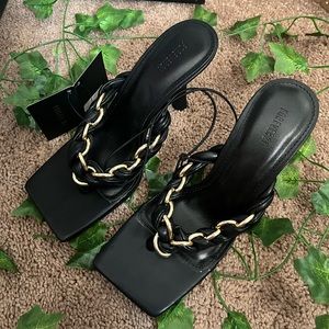 never wore them out only to try. my size but i cant walk in them!